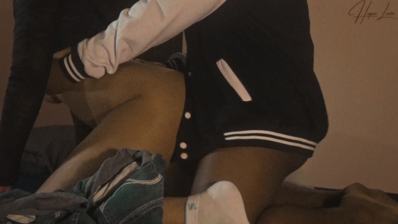 Hope Love: Puszczalska azjatycka studentka wymiany zagranicznej uprawia seks ze swoim nauczycielem