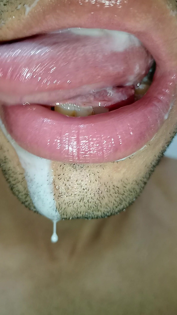 Rey rey: Adoro la sborra in bocca, lingua lunga lingua, bacio, six...