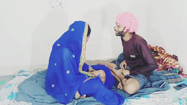 Vija: Sexuální video desi indického nevlastního bratra