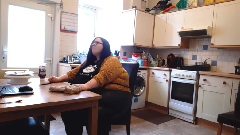 SSBBWLadyBrads: BBW SSBBW fanfiction fantasy eating and body growth