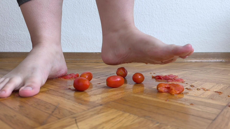 Your QueenXoXo: Patas Enormes Frente a Tomates Cherry