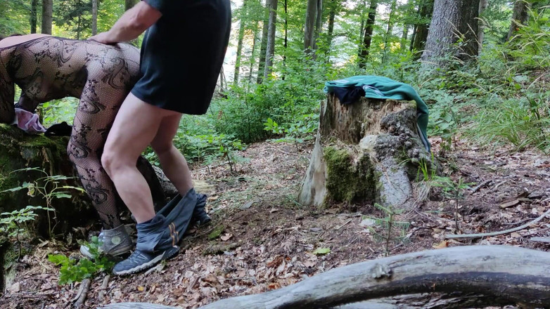 Toilet Mommy: Она возвращается за более коротким проникновением! Что выстрелить в следующий раз? 1