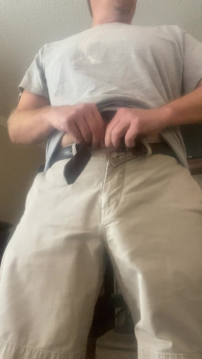 RealBigDill: Ber om att min stora kuk ska komma över hela ditt...