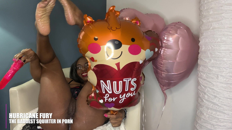 Hurricane Fury: バレンタインデーのエクストリーム・スカート