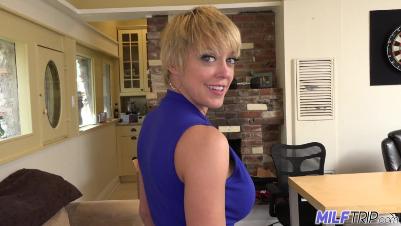 MILF Trip: Busty blonde milf Dee Williams with a fantastic body fucks...