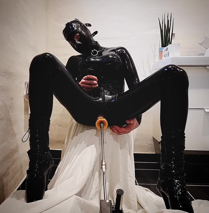 Hooded June: Hot Doll Gets Fuck by Machine and Cums