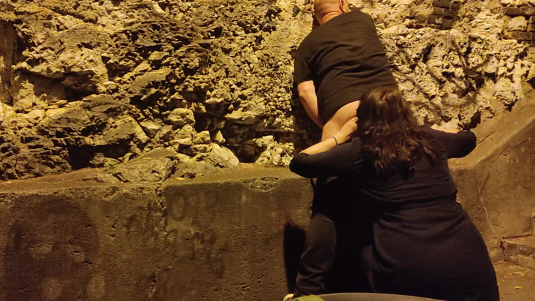 Toilet Mommy: Pantat bahenol gadis hot ini dientot habis-habisan sampai mengerang keenakan