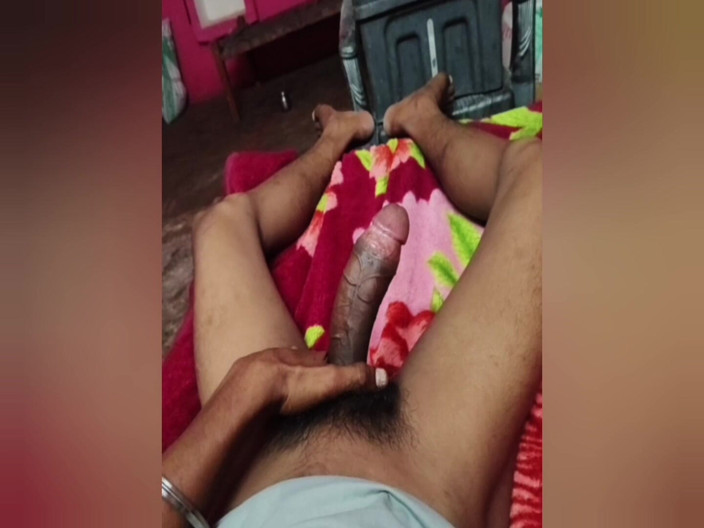 Xmama963: Slim Boy Hairy Big Cook