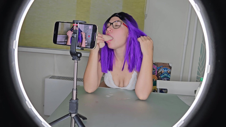 Stacy_via: É assim que o pornô caseiro real é feito. Boquete desleixado