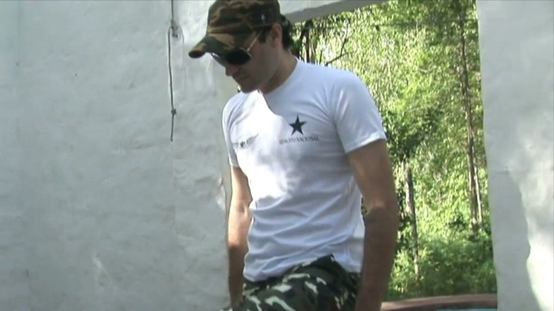 Best French sex tapes bareback: Young is slecht met een militair