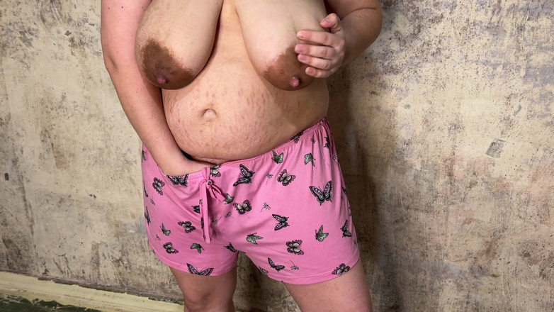 Milky Mari: Istri bahenol ini dicrot di dalam buru-buru di rumah tua -...