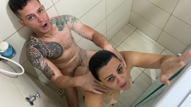 Mtha: Stepmom and Stepson Fuck in the Bathroom