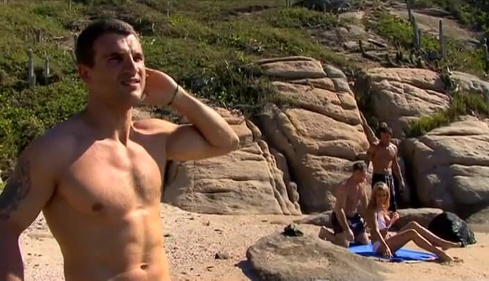 Hefburg: Blonde group sex on island
