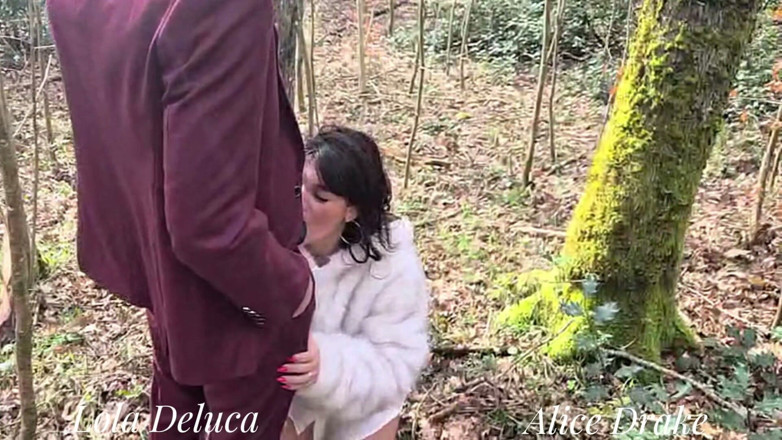 LolaDelucaoff: Bermainlah di hutan dengan Drake