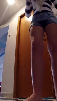 Sexy Redhead Teen Pee in Her Short Pants and Clean the Wet Floor