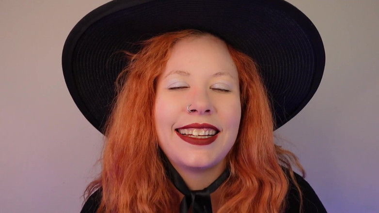 Deanna deadly: De vloek van ex-vriendin verandert je in een vrouwelijke geslachtstransformatie