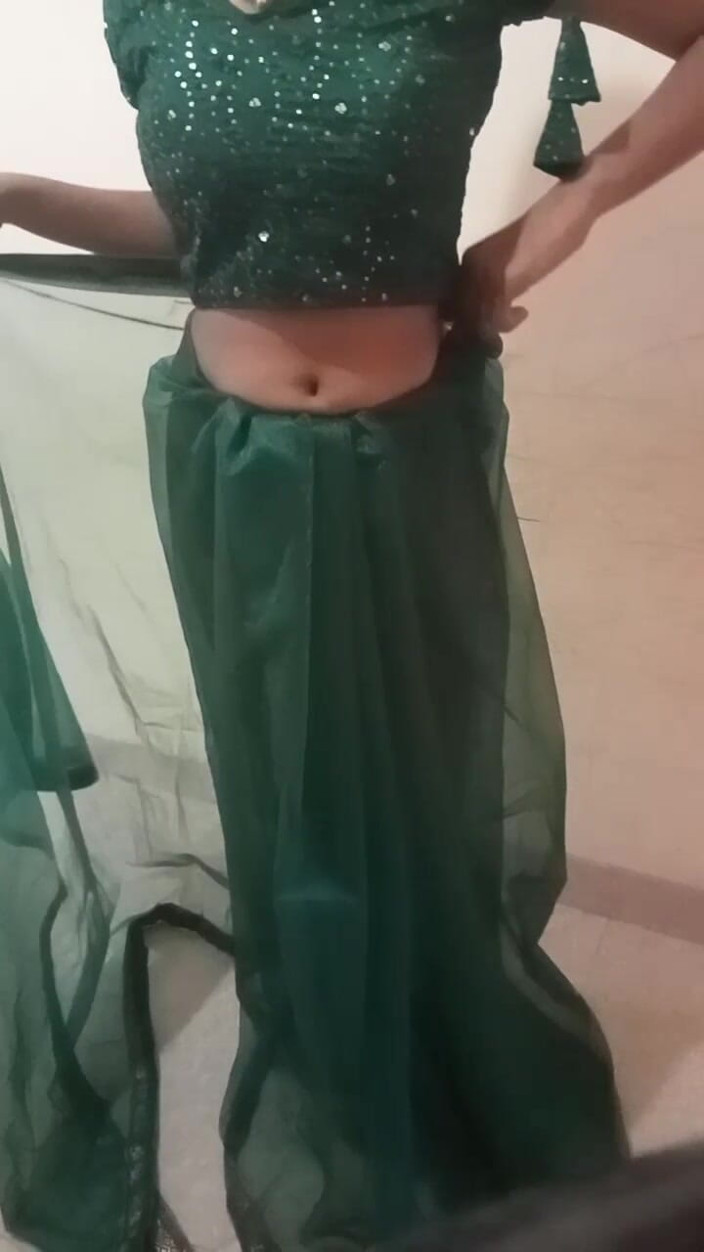 Pranitamayur: My Wife First Time Fucking in Another Man in House...