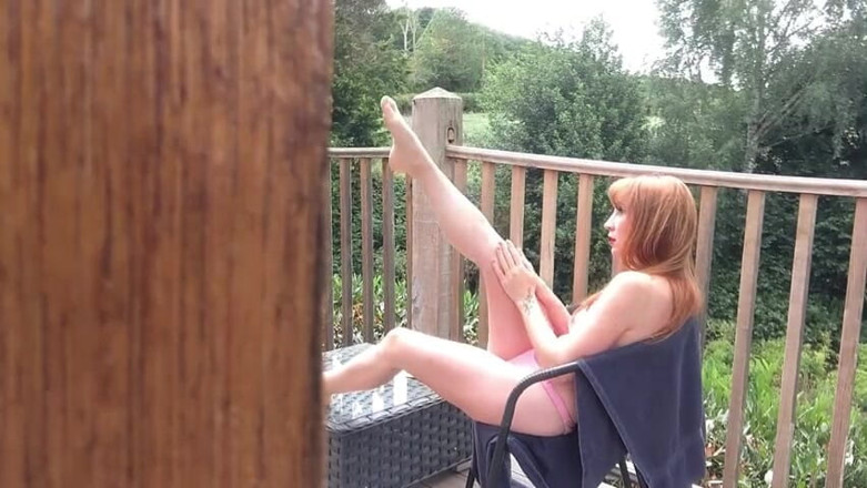 Lily kink: Il Vicino Sorpreso a Perversione Su Di Me Riceve Una...