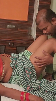 Indian Desi Bahu Hardcore Sex with Her Sasur!