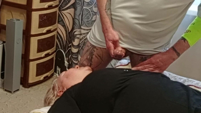 Zona901: Jerking off My Dick to Cum on My Stepmom