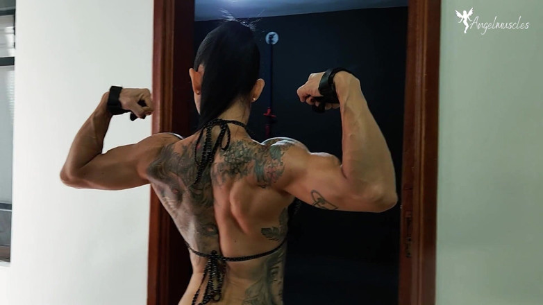 Angelmuscles: 3 Min of Chin Ups