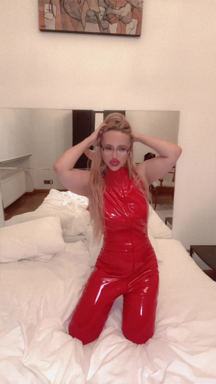 FinDom Goaldigger: Pas à la White Party Fans Édition Clip