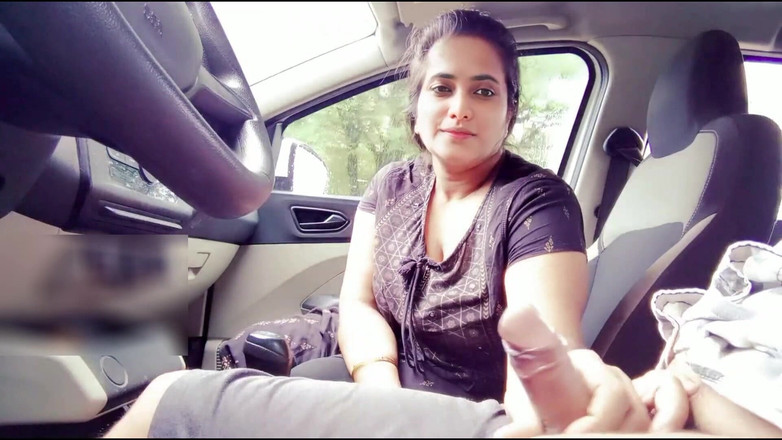 Your Arya: Bela namorada foi proposta por seu namorado dando-lhe um anel...