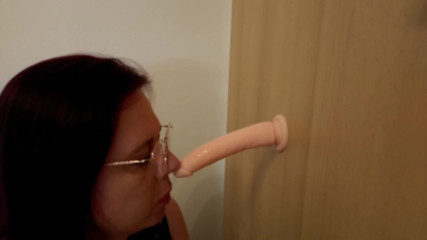 AnnHeel: Deepthroat Dildo Training