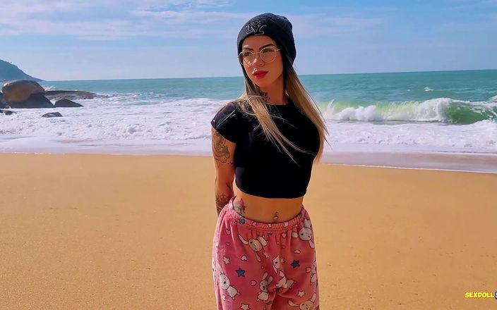 Sexdoll520: Bir yabancıdan beni sahilde filme etmesini istedim, onu çok ıslak bir saksoyla ödüllendirdim!
