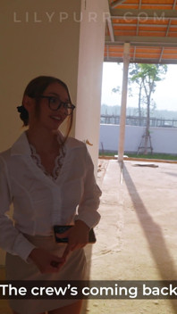 Nadržený Realitní Agent Šuká Klienta V Nedokončené Vile