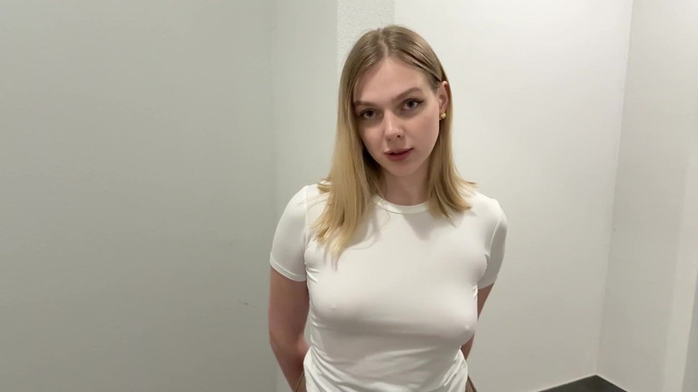 Arisha Mills: My New Upstairs Neighbor Turned Out to Be a Whore...