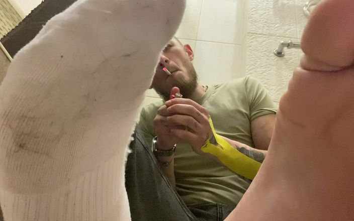 Hunky time: Nam giới thẳng hút thuốc dom