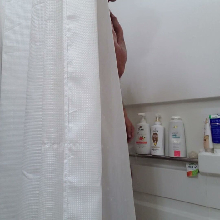 Jacksoncheez21: Sunday Shower