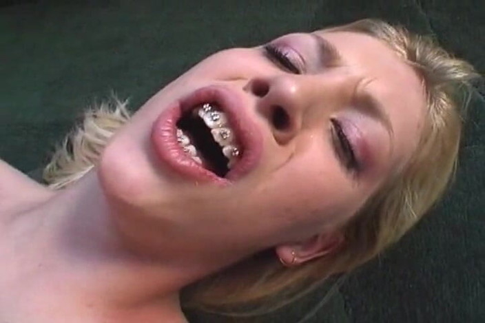 Backdoor sluts: Her Anal Virginity Is Going to Be Taken