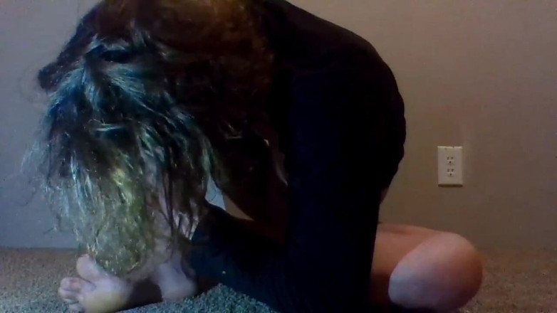 LilTaste: Toenail Chewing Fetish Fanclub Video of the Month (ffvotm); February 2022
