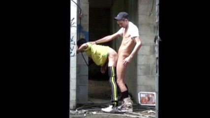 YOUNG FRENCH DUDES FUCKERS: Fodida por jovens jogadores de futebol ao ar livre