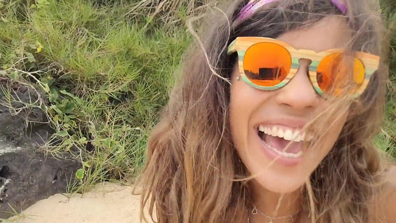 Srta XXX: Beautiful Brazilian Making Out on the Beach with People Passing...