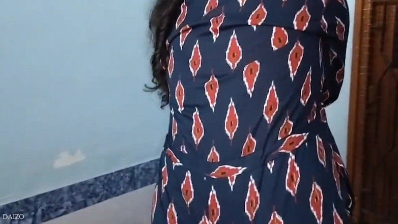 Daizo Premium: Bhabi cu curul mare futută în stil desi mănâncă spermă