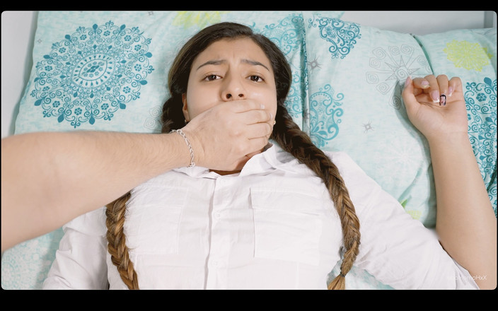 XxHomeMade: Shh, nechoď s křikem! - Nevlastní bratr šuká svou nevlastní sestru, když...