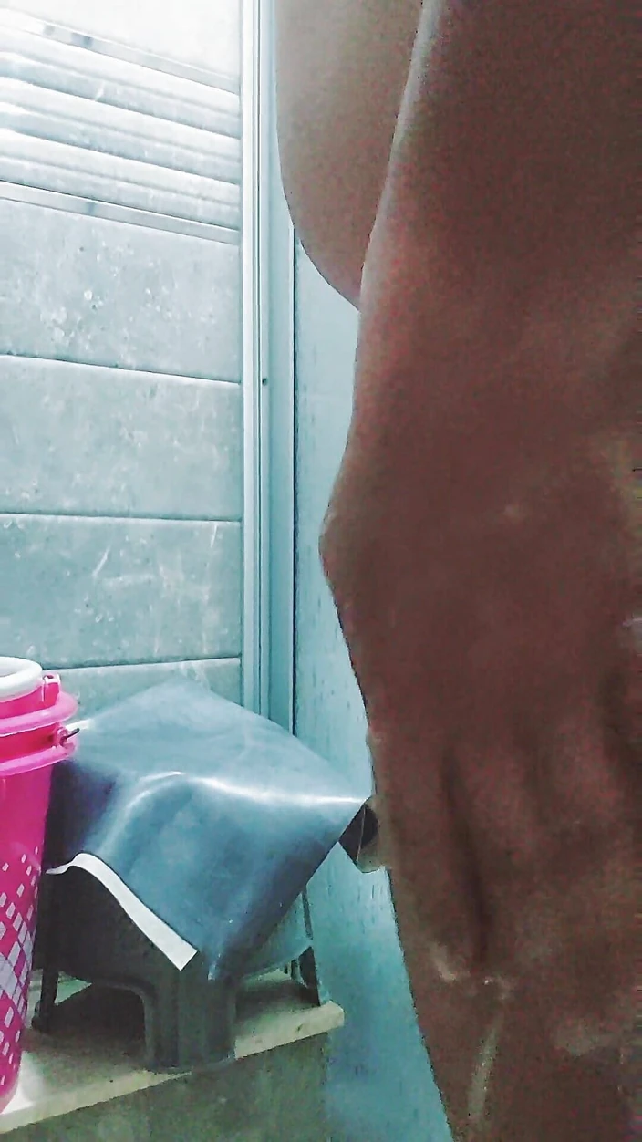 Cool Body: I Masturbate Alone in the Bathroom