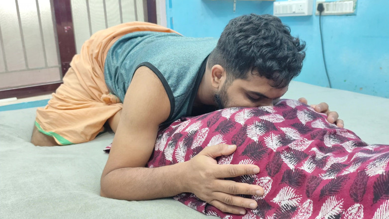 Vaigavarun45: Ass Kiss Romance, Malayali Girl Hot Ass Kiss with Romance...
