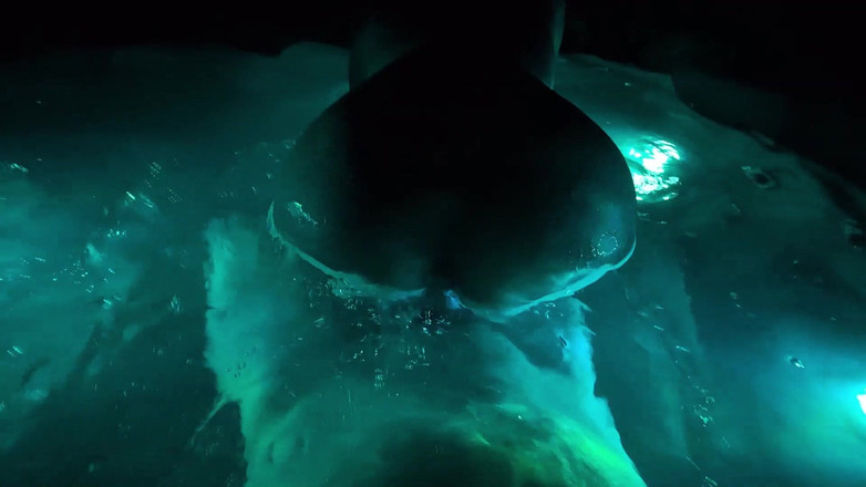 Mimiandevan: Bị bắt gặp đụ đồ chơi của tôi trên hiên nhà