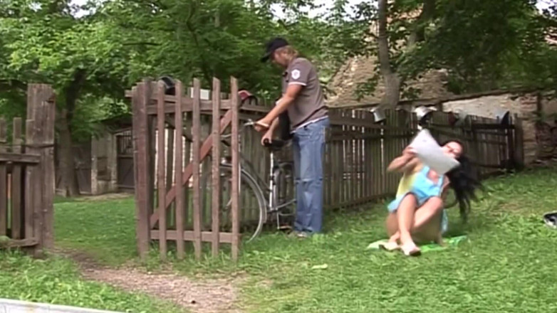 Gazongas: Amazing brunette babe gets fucked outdoors