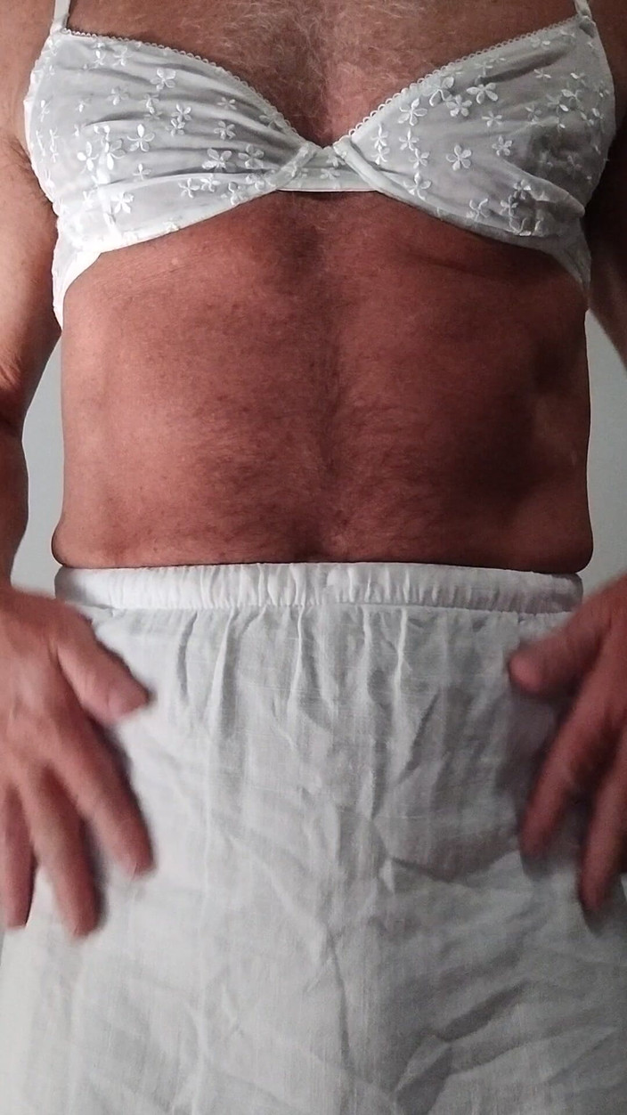 dragontrainer5: CD Trans Menunggang Mainan Besar Dalam Ling Putih