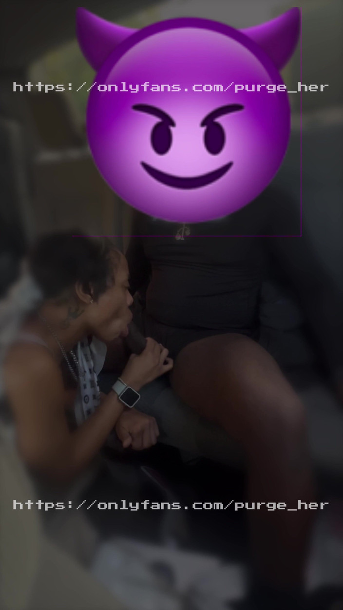 Purge_her: Grandes Labios Apretados Chupan Buena Polla Dura