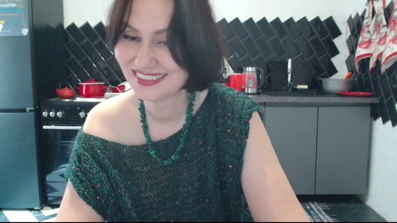 ANGELA_LADY: Fuck My Smooth Heels