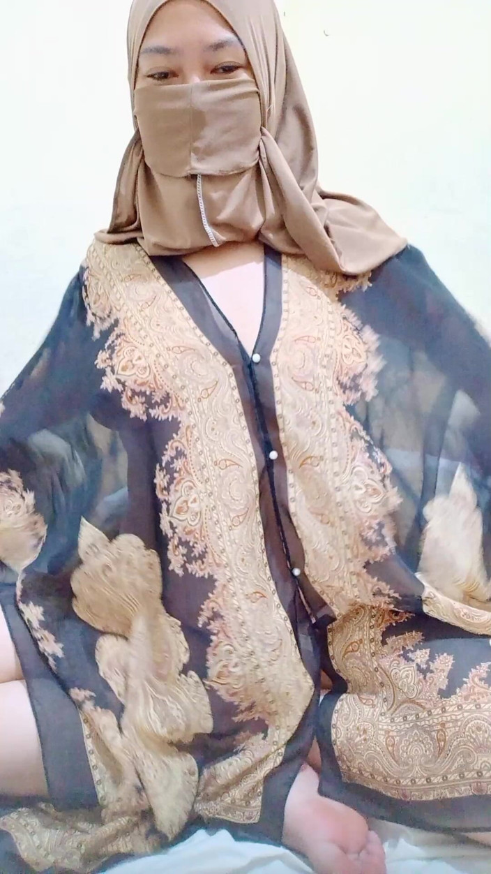 Vaginabig88: Hijab Village Girl Part 2
