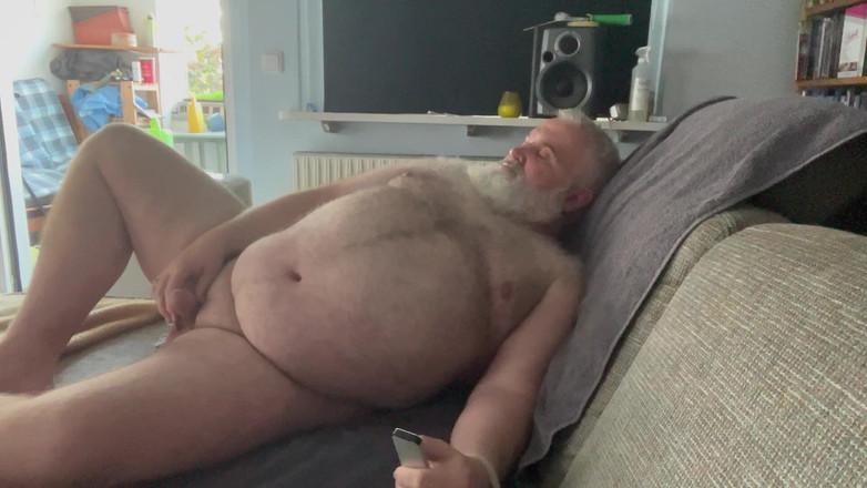 cuddlebearbln: Čarodějnictví na pohovce 8