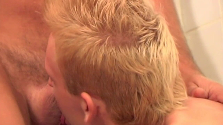 GAY VINTAGE PORN: Blond twink used by dude