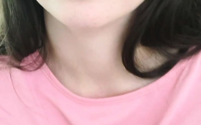 Kndy Kmille: Обожаю этот наряд Kirby на самом деле... в младшем колледже, мои друзья назвали меня как "Kirby Cammie", потому что я симпатичный и розовое лицо